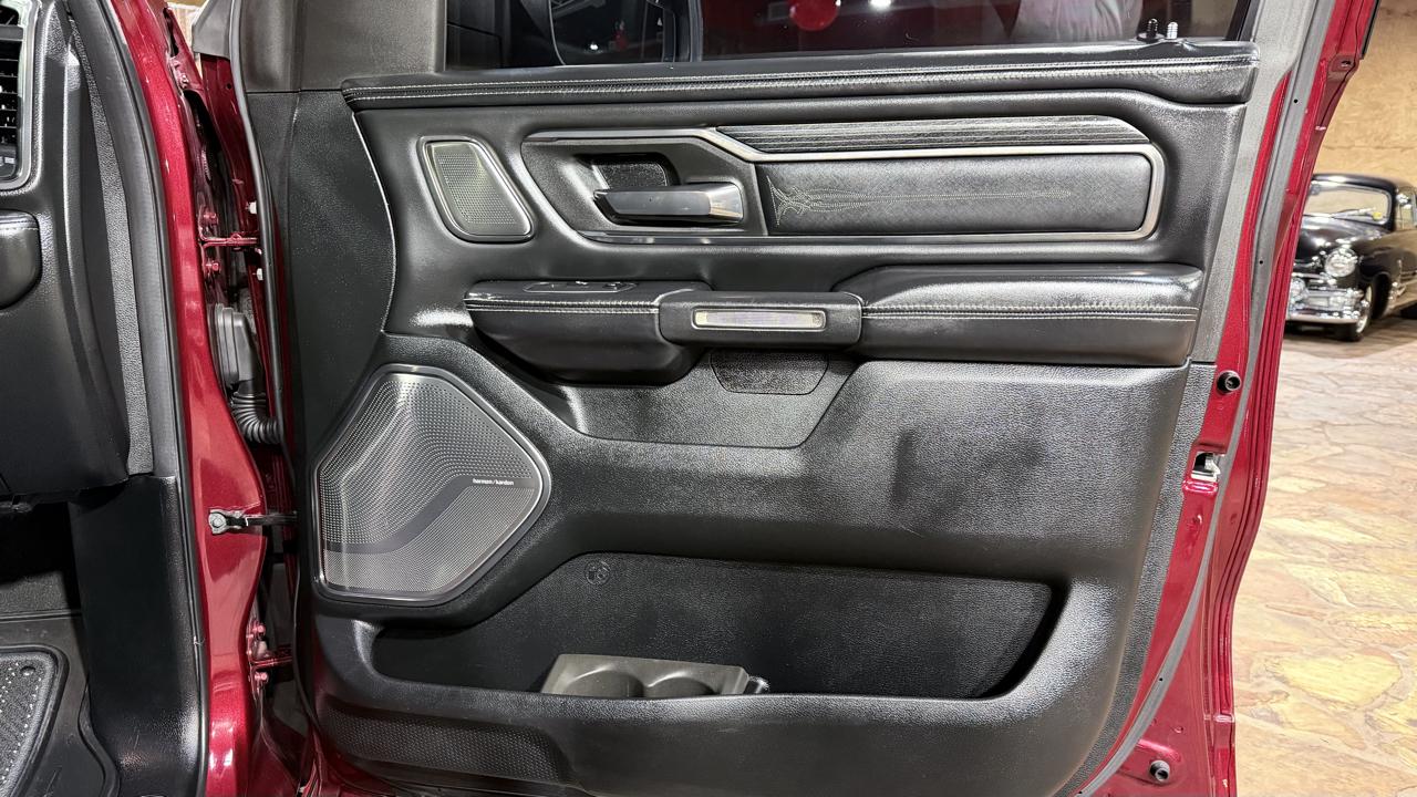 RAM 1500 Limited 4x2 Crew Cab 5'7" Box 2019