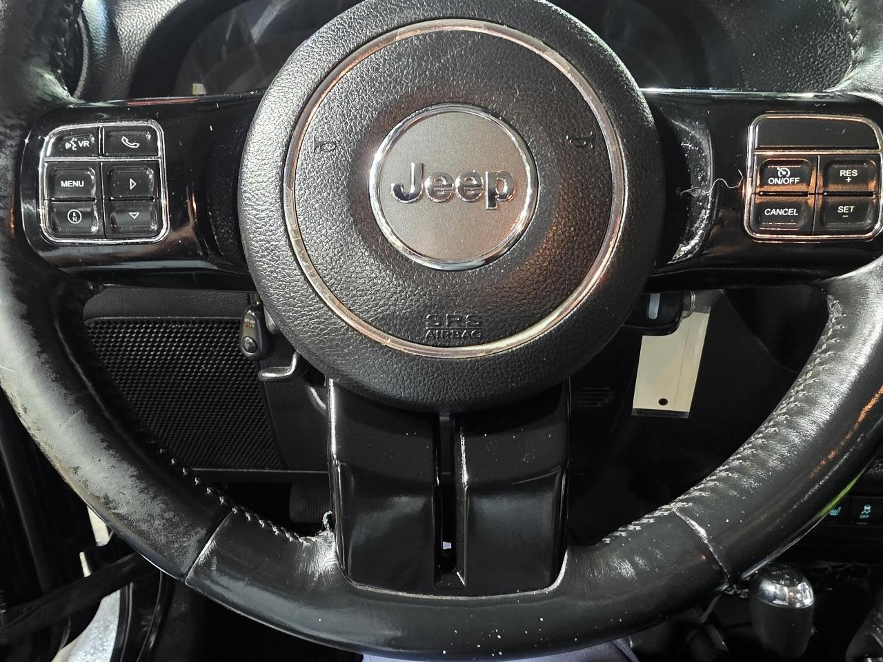 Jeep Wrangler Unlimited 4WD 4dr Sahara 2014