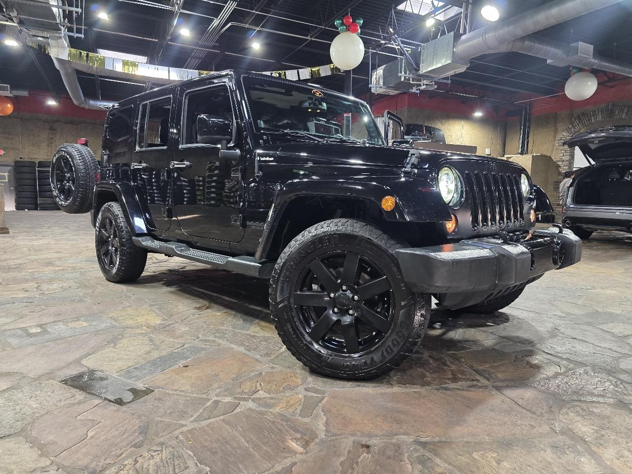 Jeep Wrangler Unlimited 4WD 4dr Sahara 2014