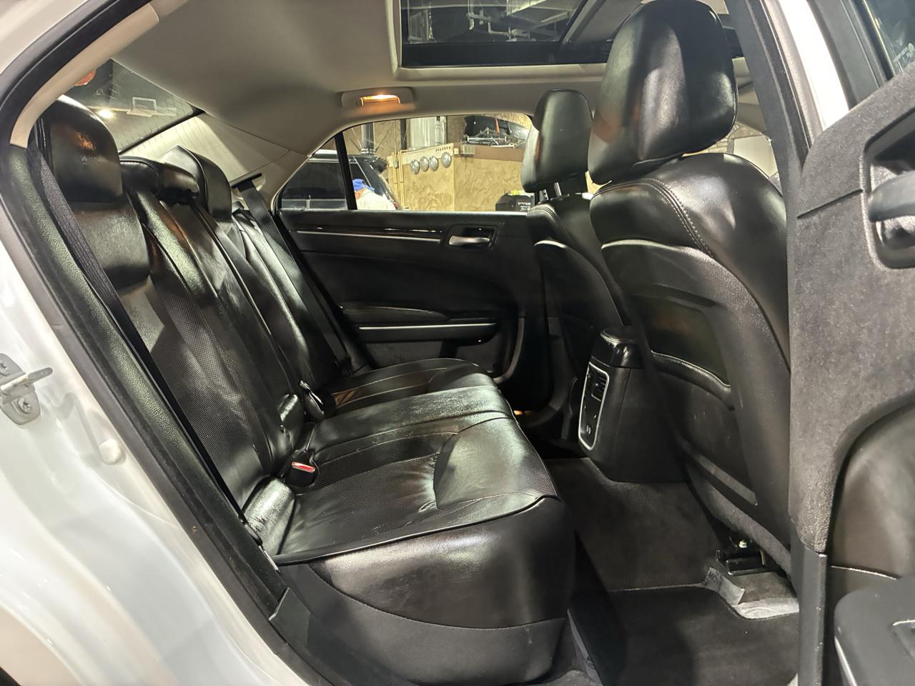 Chrysler 300 Limited RWD 2018