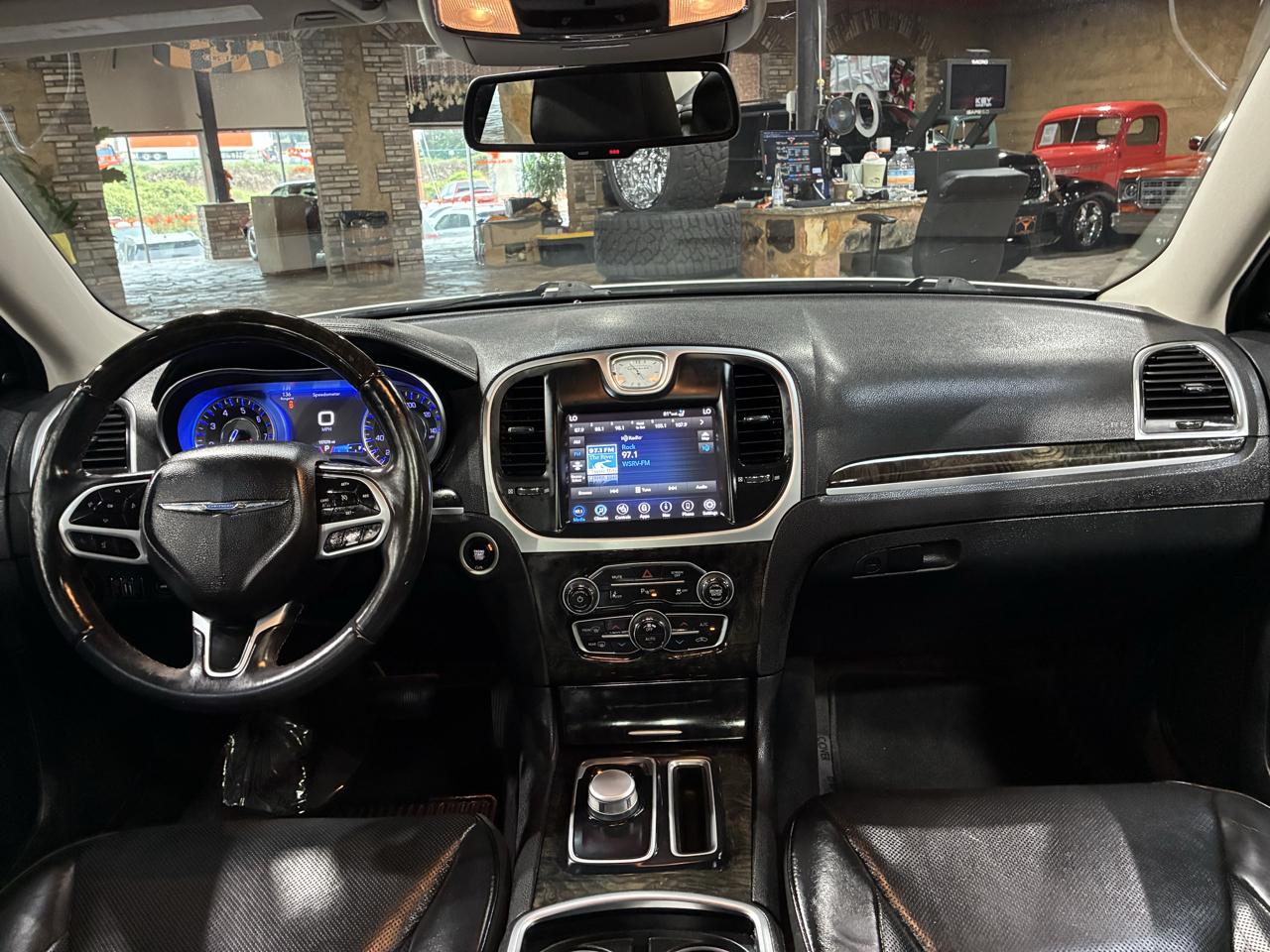 Chrysler 300 Limited RWD 2018