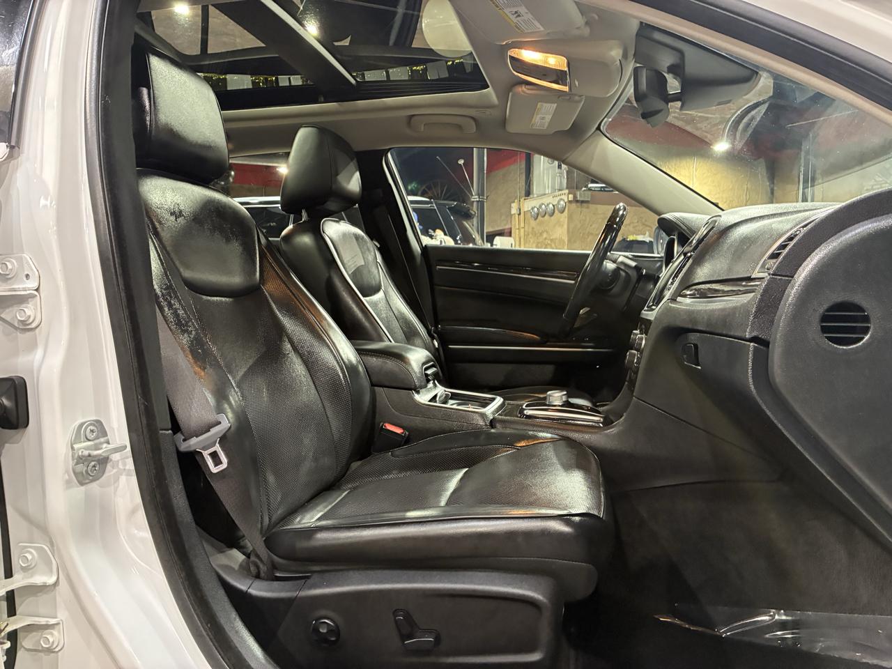 Chrysler 300 Limited RWD 2018