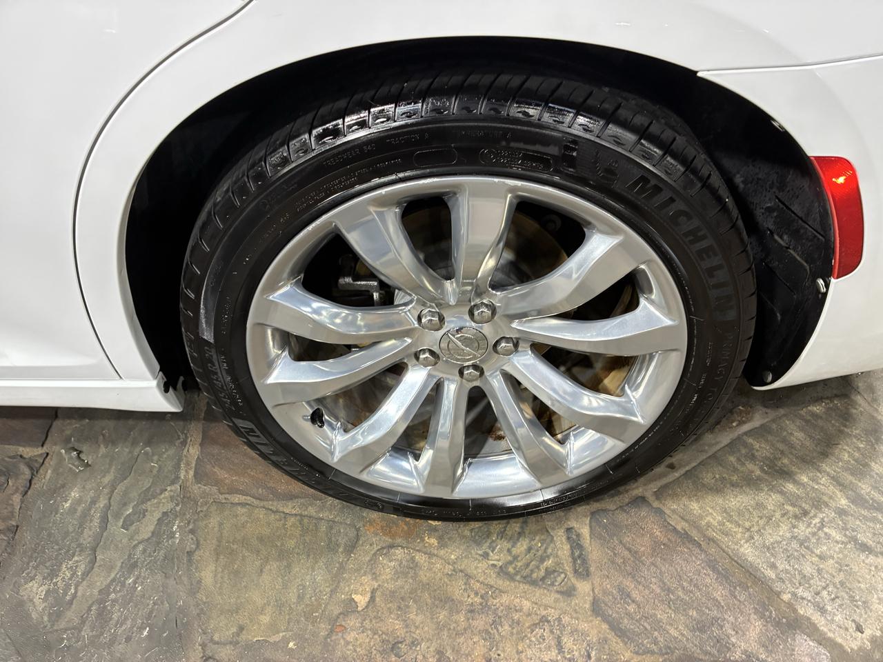 Chrysler 300 Limited RWD 2018