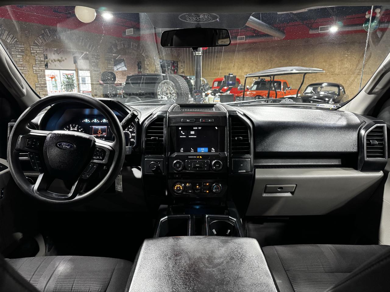 Ford F-150 STX 4WD SuperCrew 5.5' Box 2018