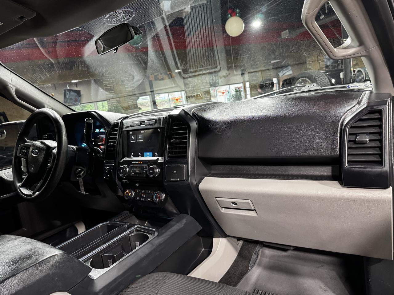 Ford F-150 STX 4WD SuperCrew 5.5' Box 2018