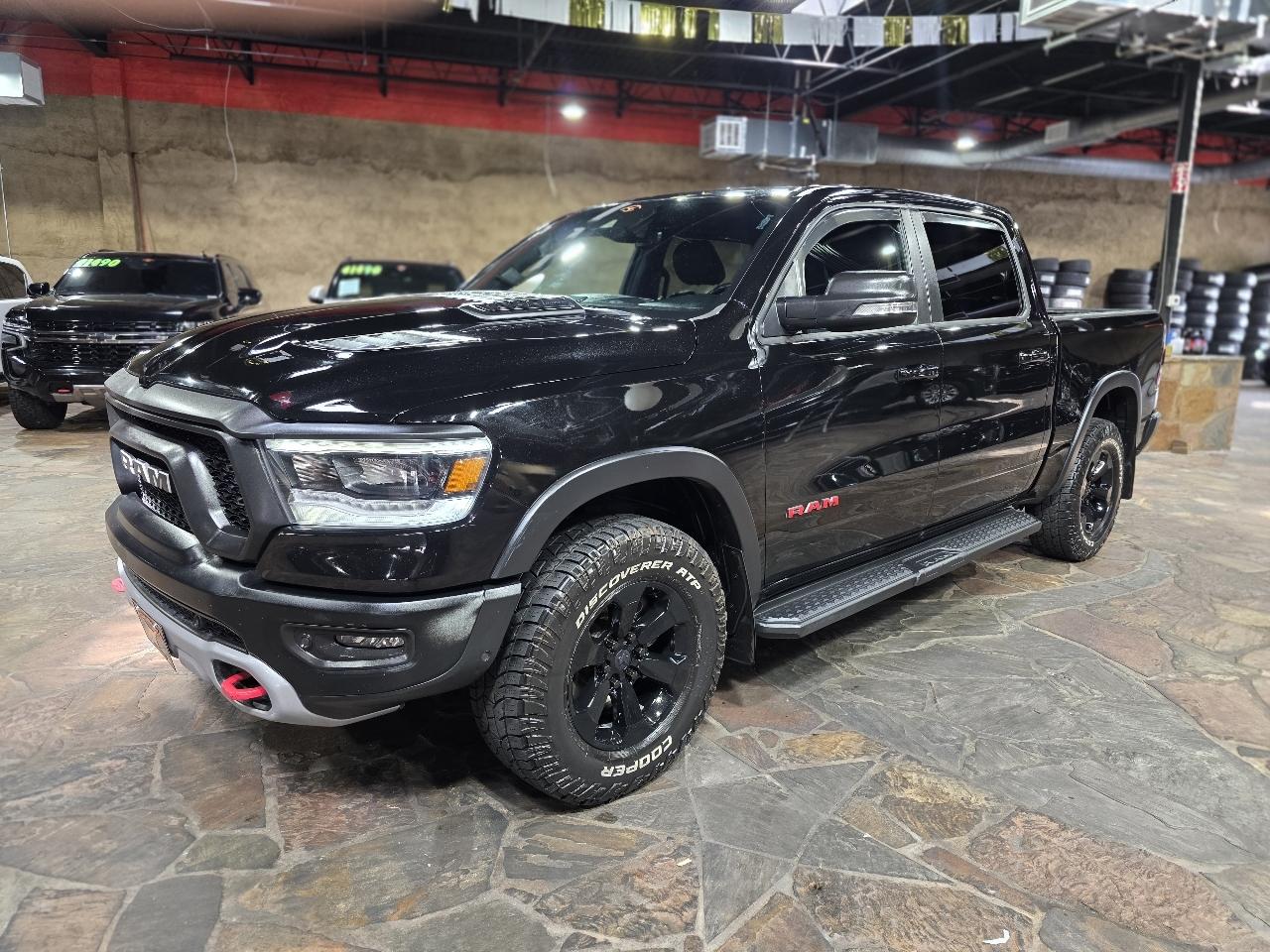 RAM 1500 4WD Crew Cab 140.5" Rebel 2021