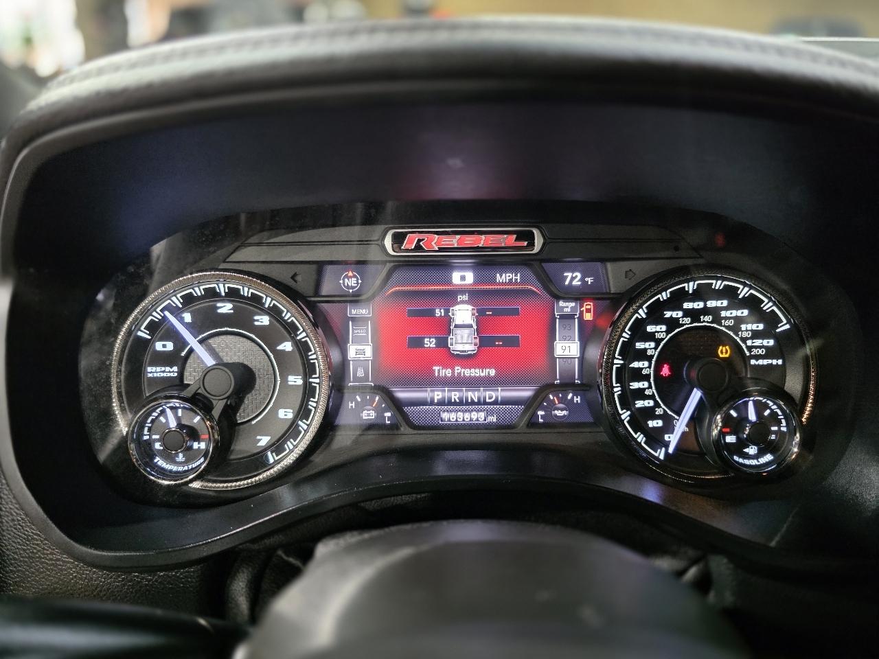 RAM 1500 4WD Crew Cab 140.5" Rebel 2021