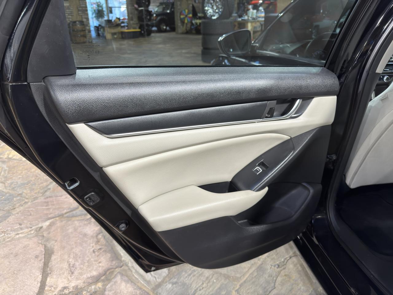 Honda Accord Sedan LX 1.5T CVT 2018