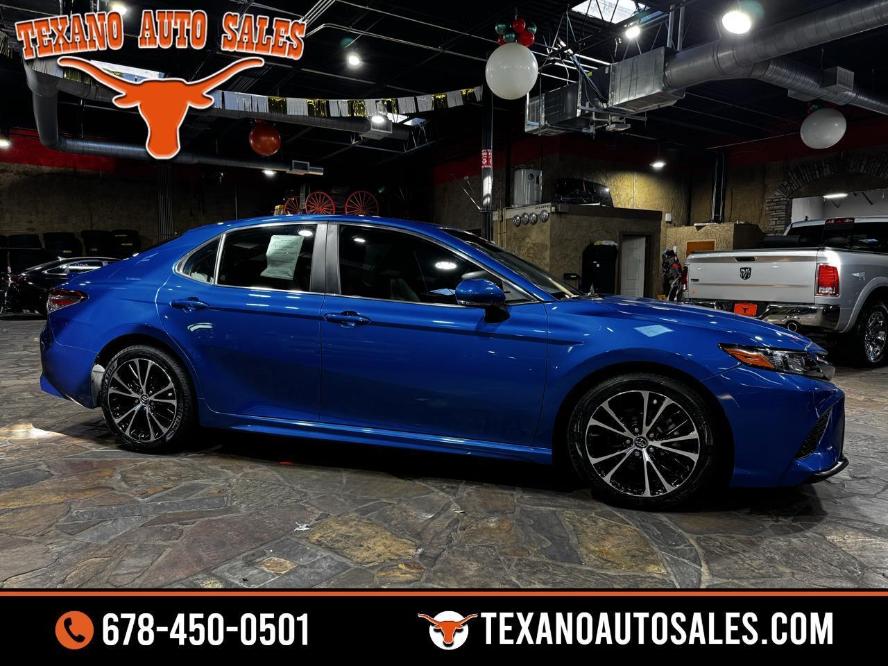 Toyota Camry SE Auto (Natl) 2020