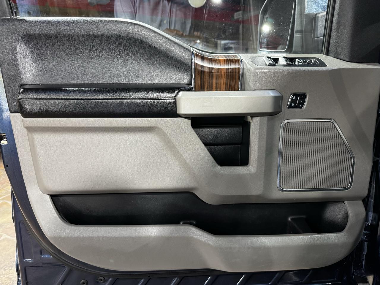 Ford F-150 Lariat 4WD SuperCrew 5.5' Box 2016