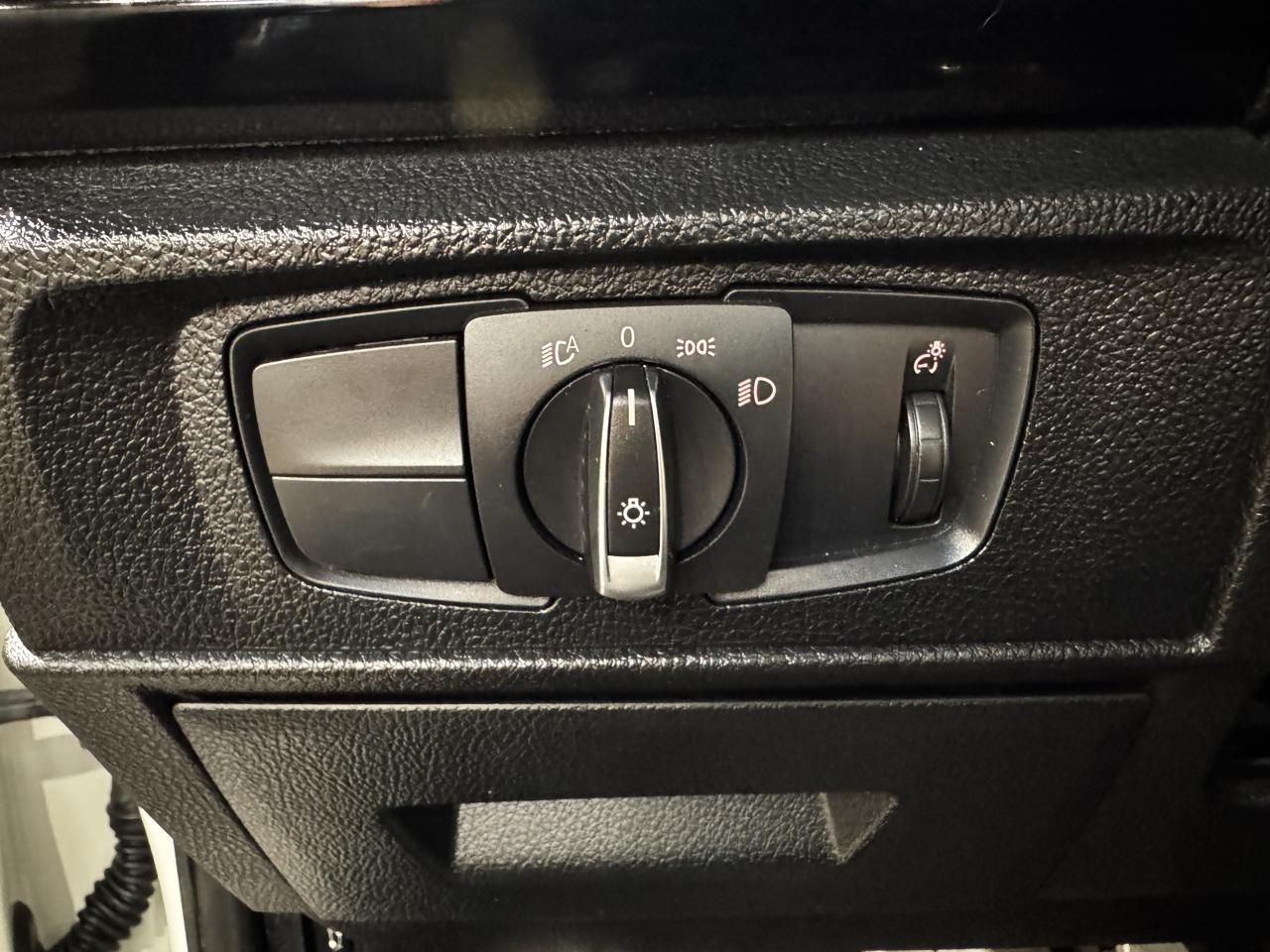 BMW 2 Series 2dr Cpe M235i RWD 2014