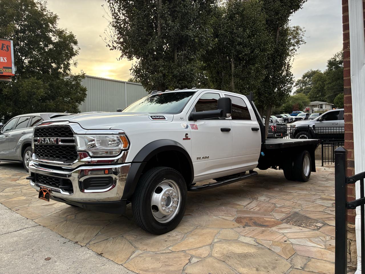 RAM 5500 Chassis Cab Tradesman 4x4 Crew Cab 84" CA 197.4" WB 2021