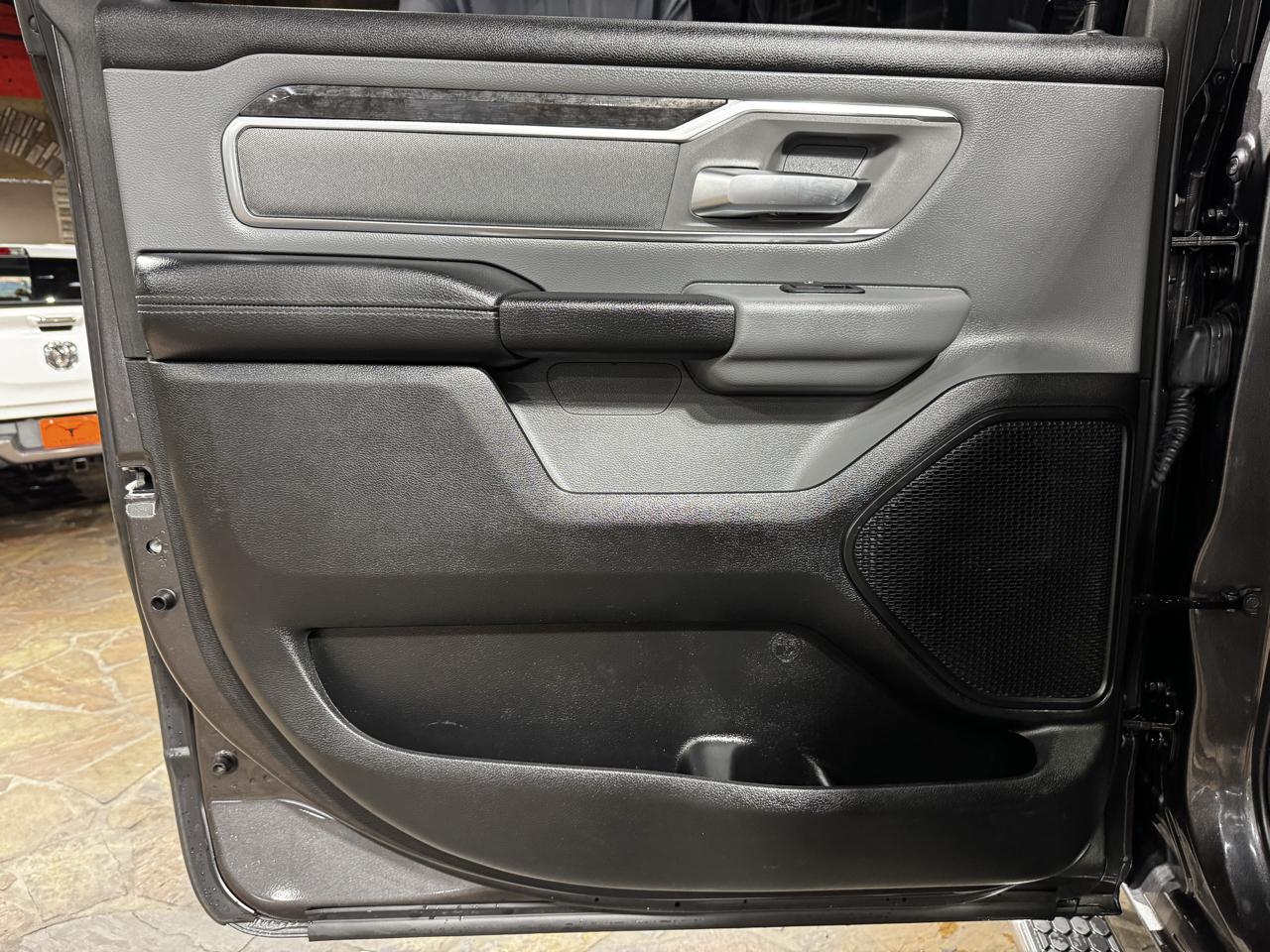 RAM 1500 Big Horn/Lone Star 4x2 Crew Cab 5'7" Box 2019