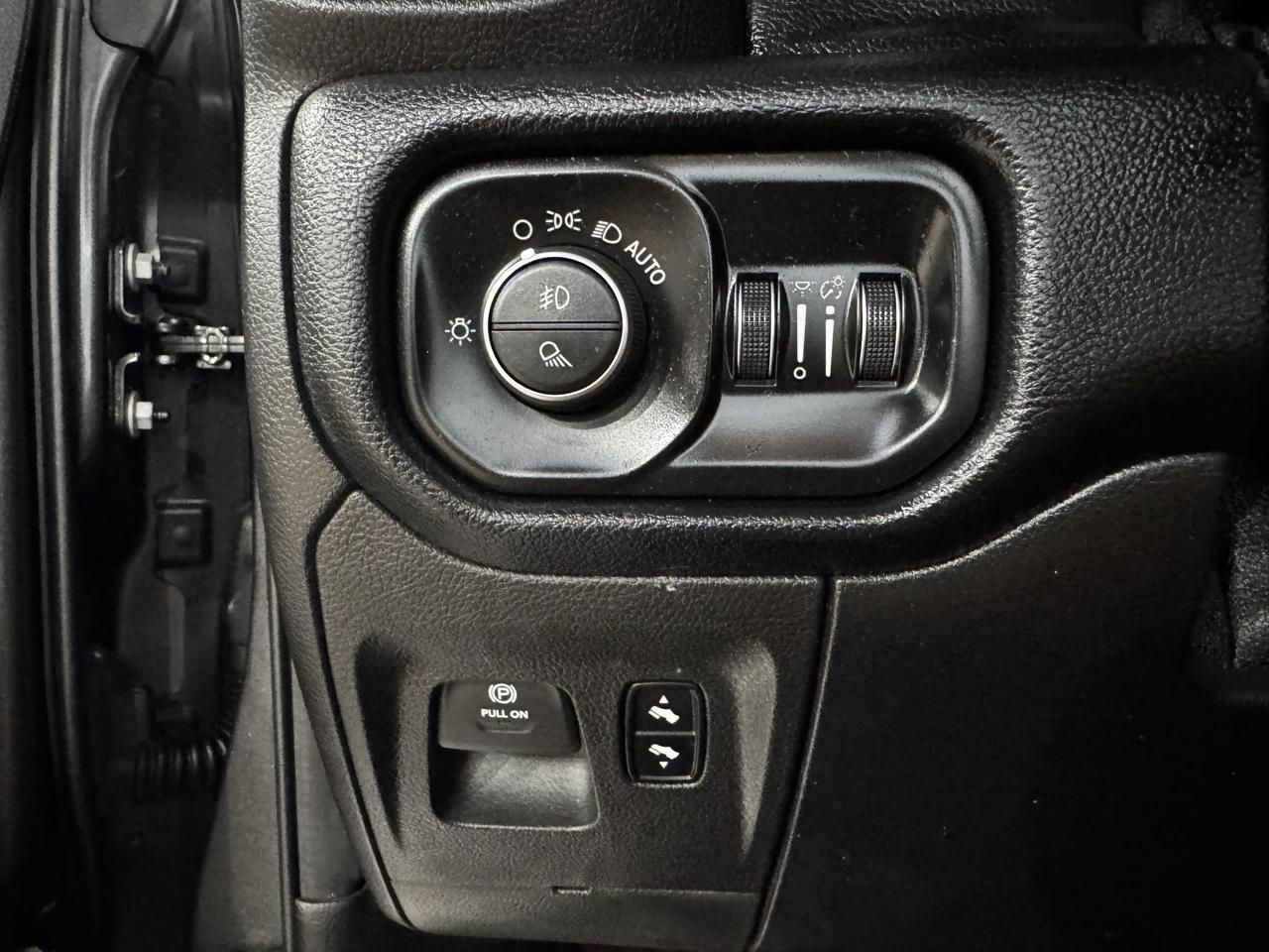 RAM 1500 Big Horn/Lone Star 4x2 Crew Cab 5'7" Box 2019