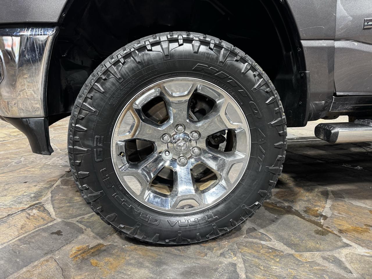RAM 1500 Big Horn/Lone Star 4x2 Crew Cab 5'7" Box 2019