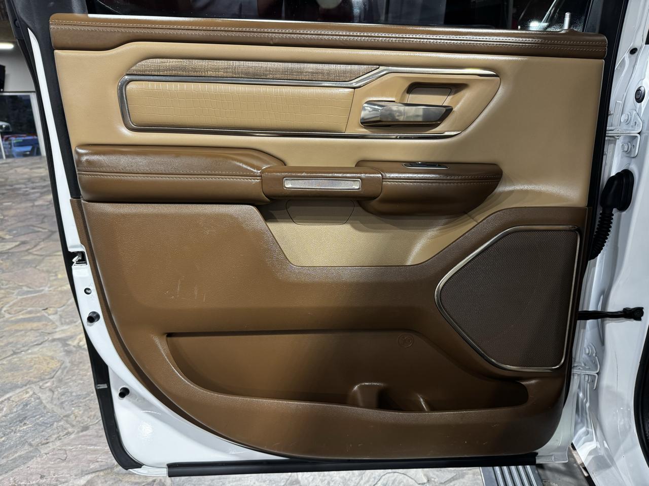 RAM 1500 Longhorn 4x2 Crew Cab 5'7" Box 2020