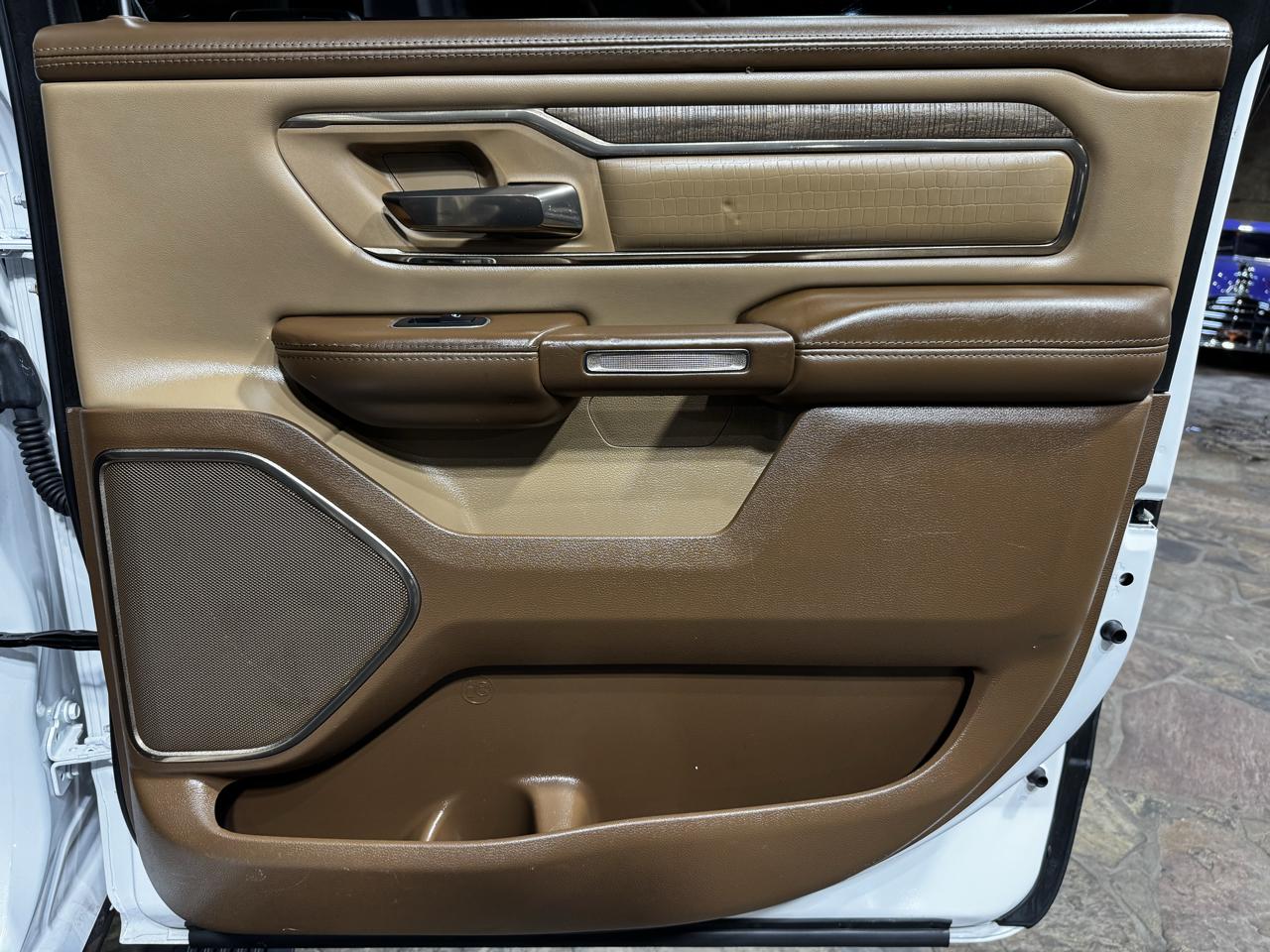 RAM 1500 Longhorn 4x2 Crew Cab 5'7" Box 2020