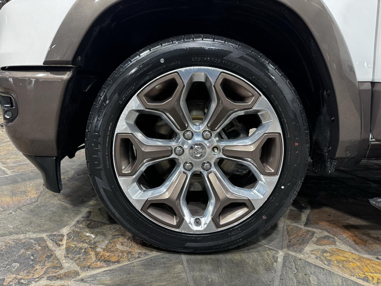 RAM 1500 Longhorn 4x2 Crew Cab 5'7" Box 2020