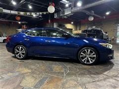 2017 Nissan Maxima 