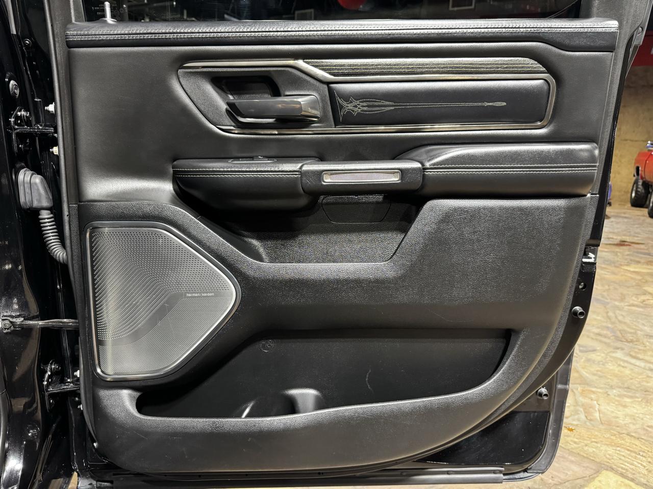 RAM 1500 Limited 4x2 Crew Cab 5'7" Box 2020
