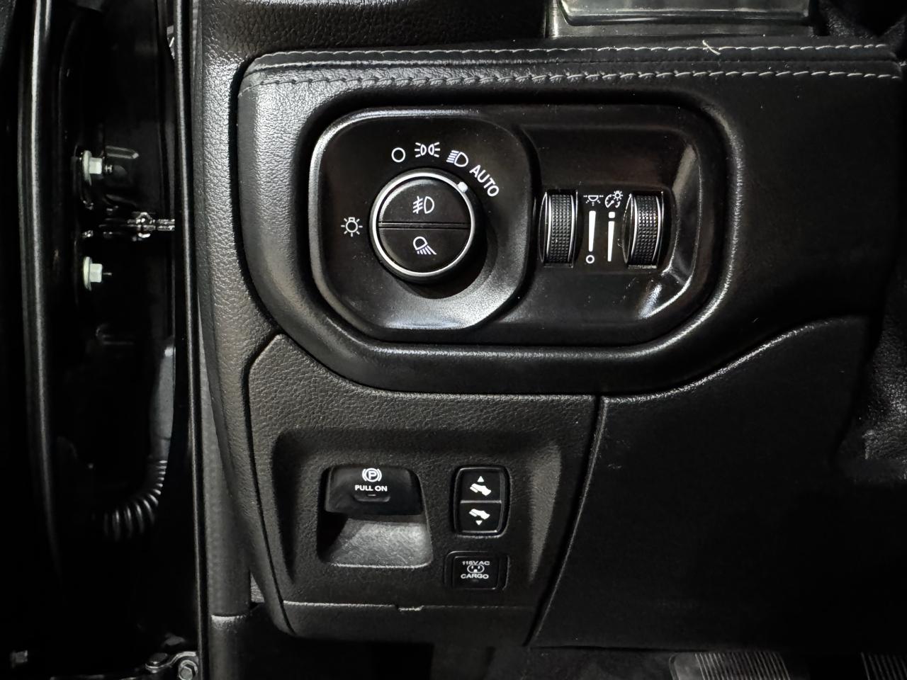RAM 1500 Limited 4x2 Crew Cab 5'7" Box 2020