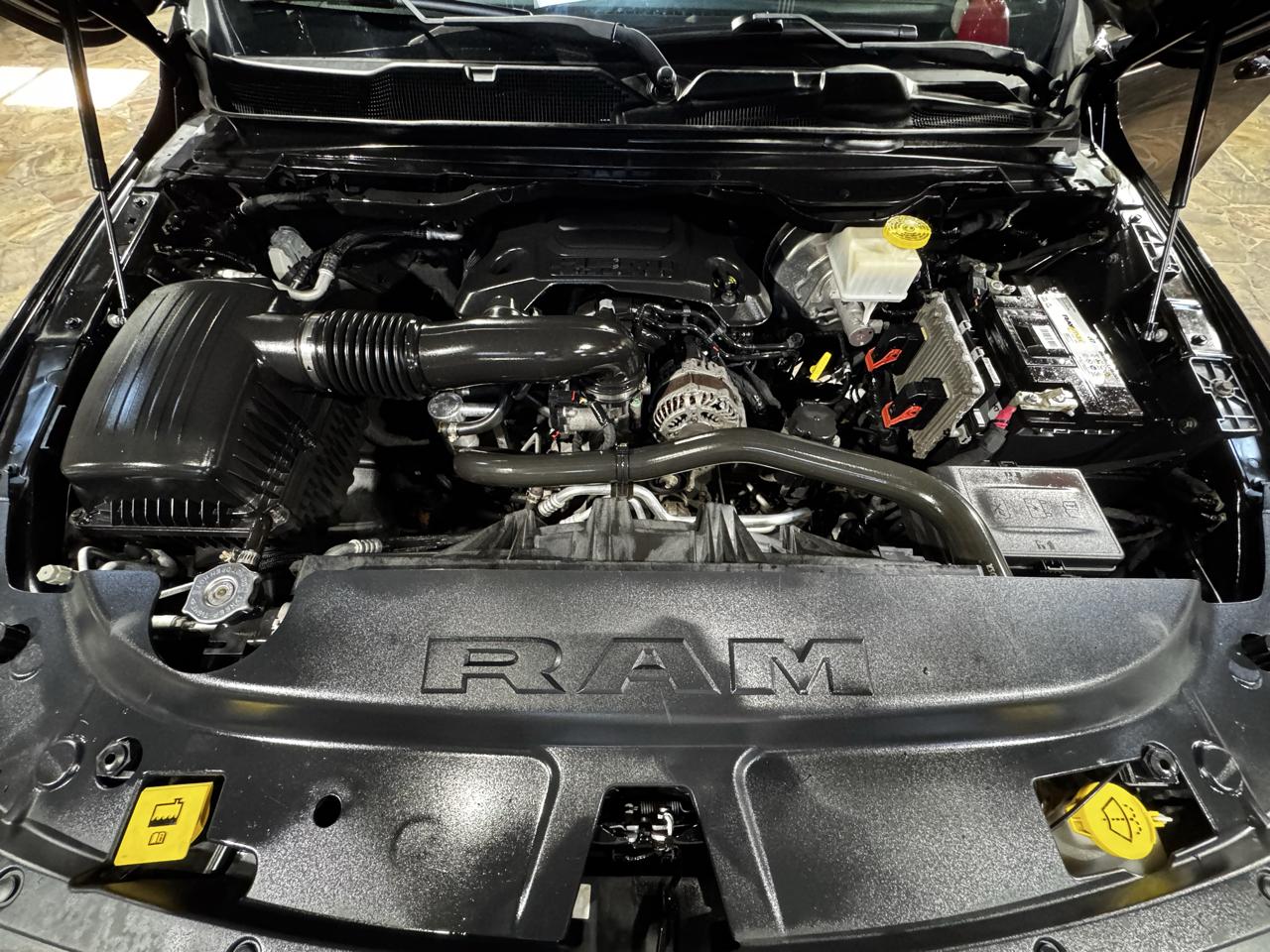 RAM 1500 4WD Crew Cab 140.5" Rebel 2019