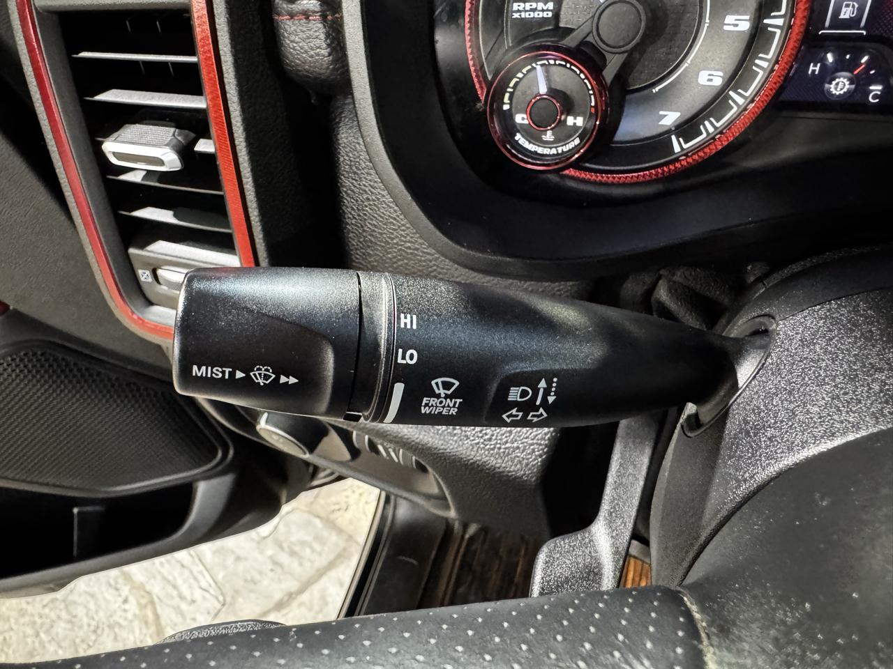 RAM 1500 4WD Crew Cab 140.5" Rebel 2019