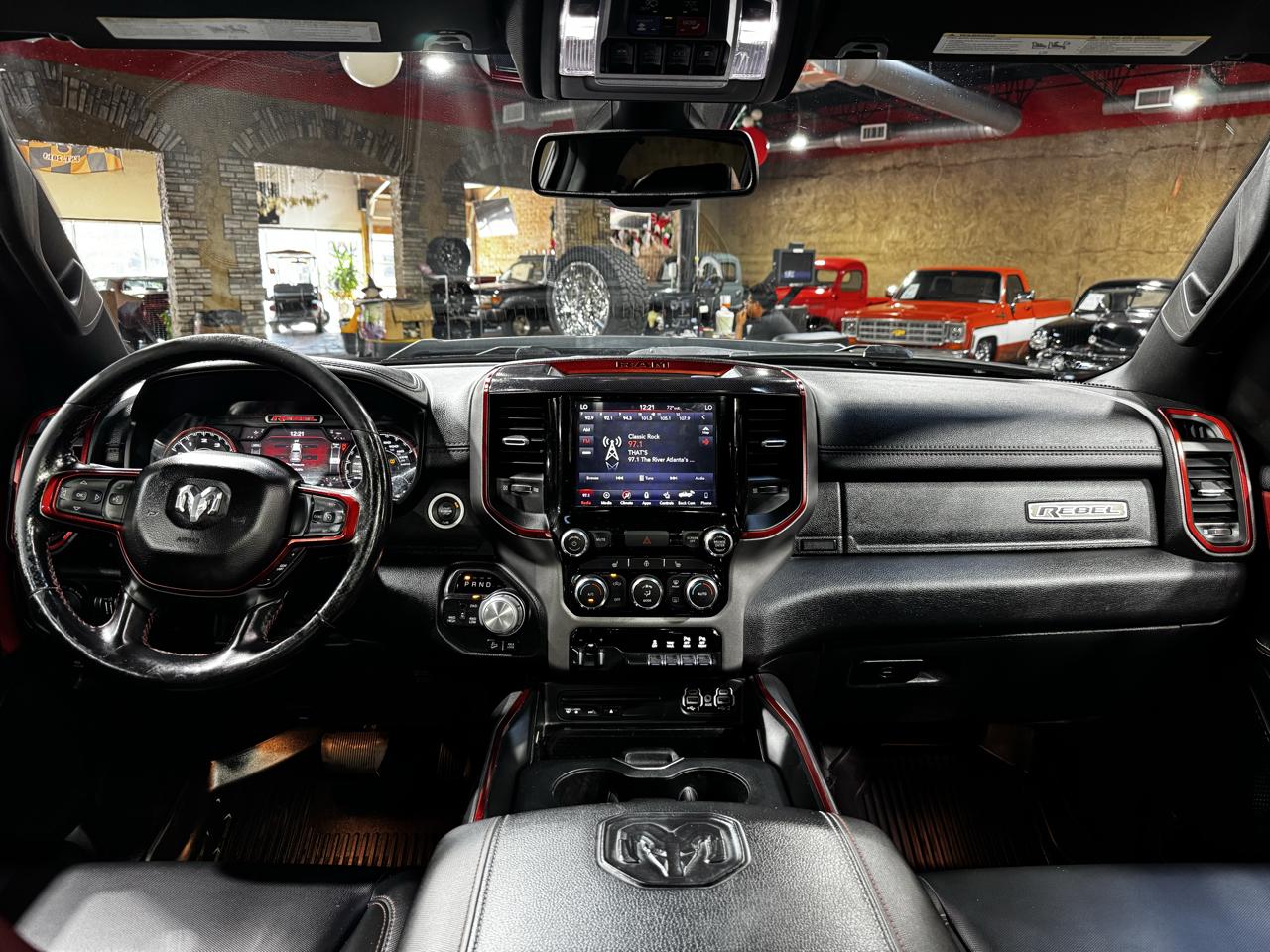 RAM 1500 4WD Crew Cab 140.5" Rebel 2019