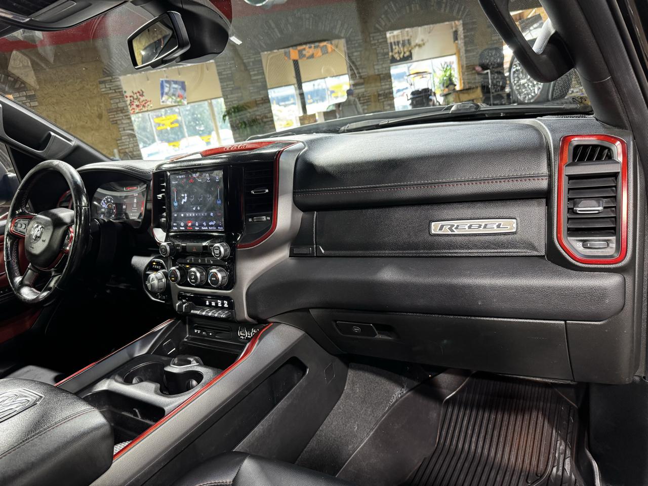 RAM 1500 4WD Crew Cab 140.5" Rebel 2019