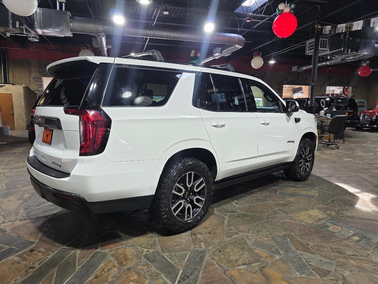 GMC Yukon 4WD 4dr AT4 2021