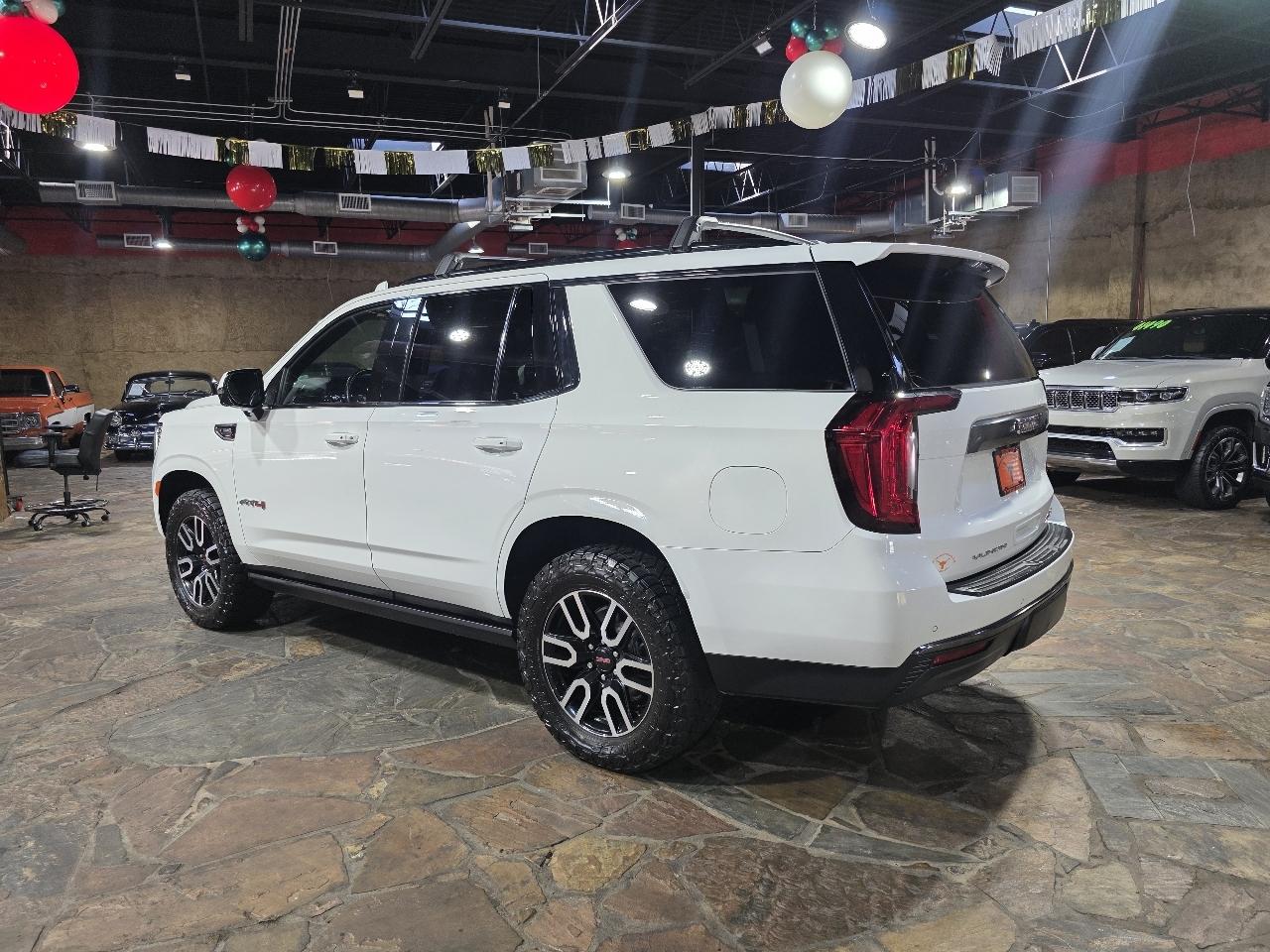 GMC Yukon 4WD 4dr AT4 2021