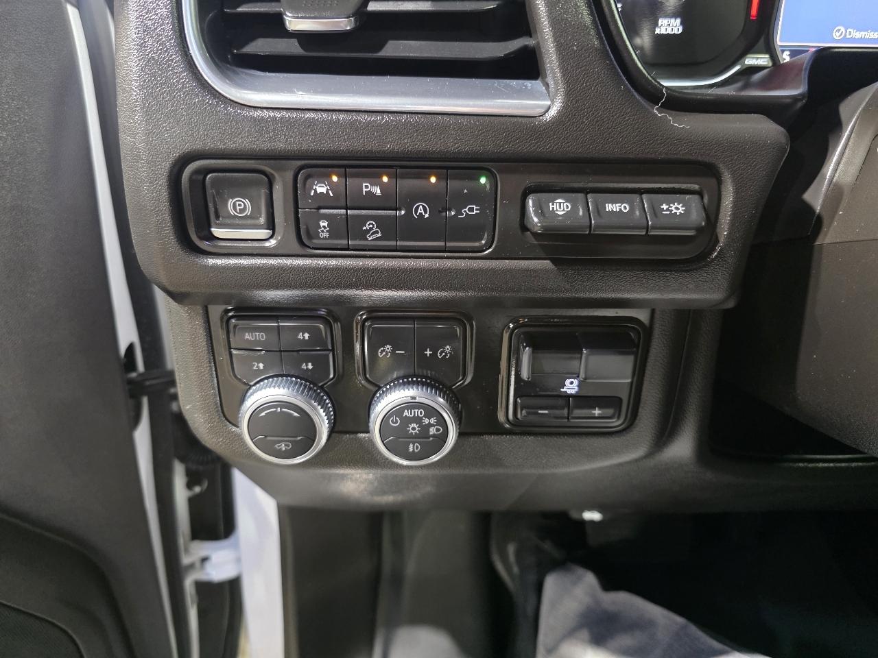 GMC Yukon 4WD 4dr AT4 2021
