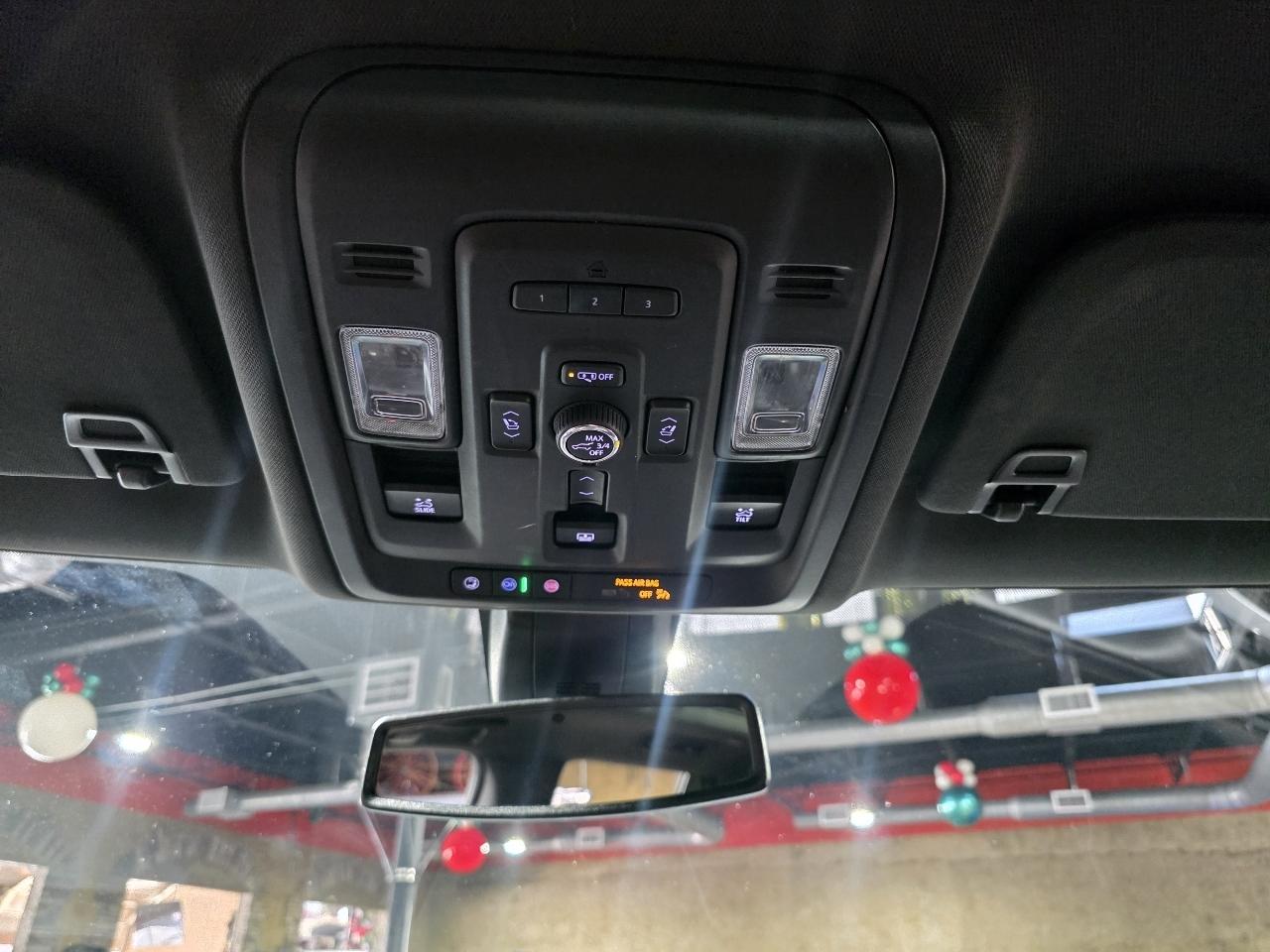 GMC Yukon 4WD 4dr AT4 2021