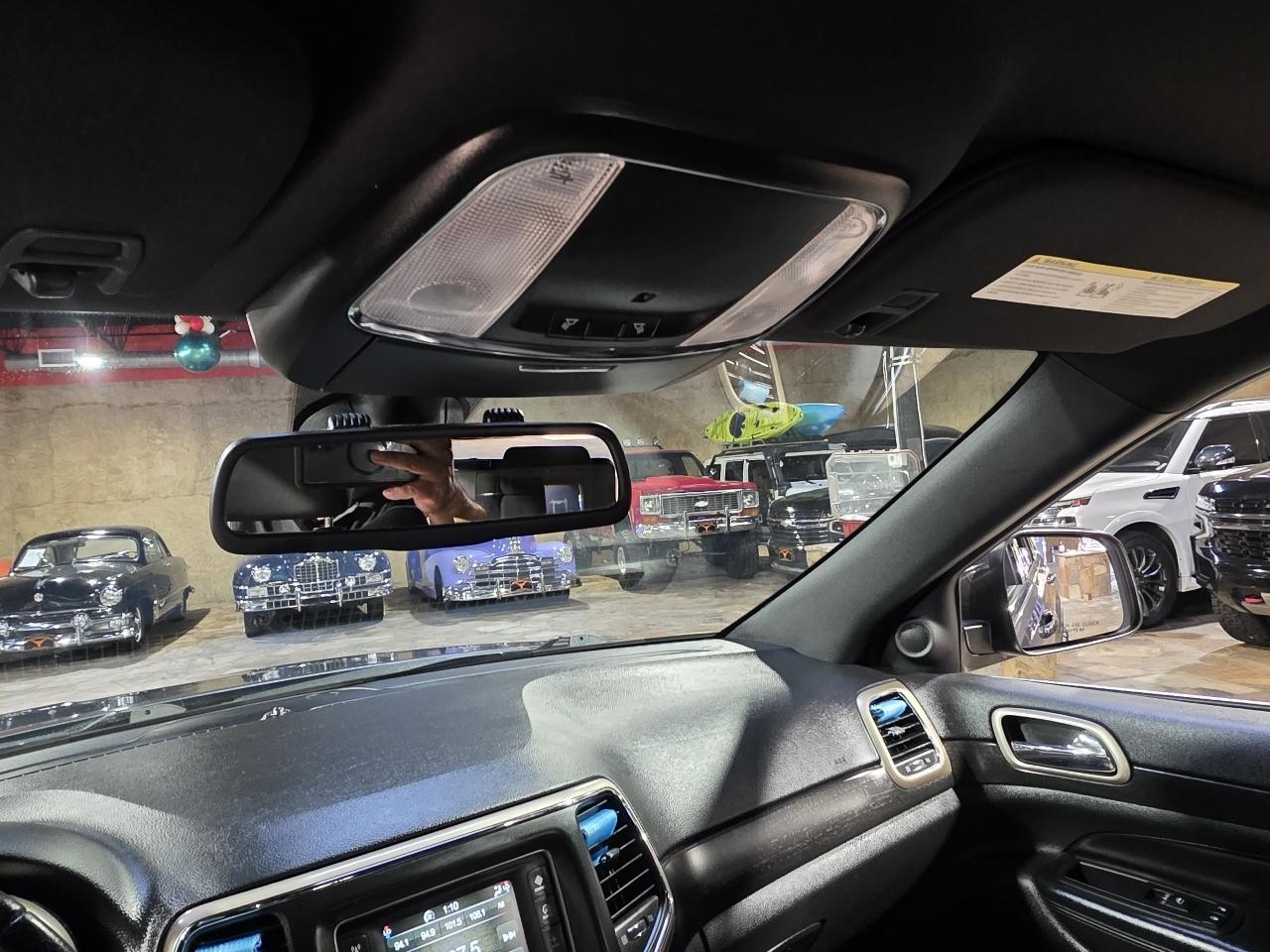 Jeep Grand Cherokee RWD 4dr Laredo 2015