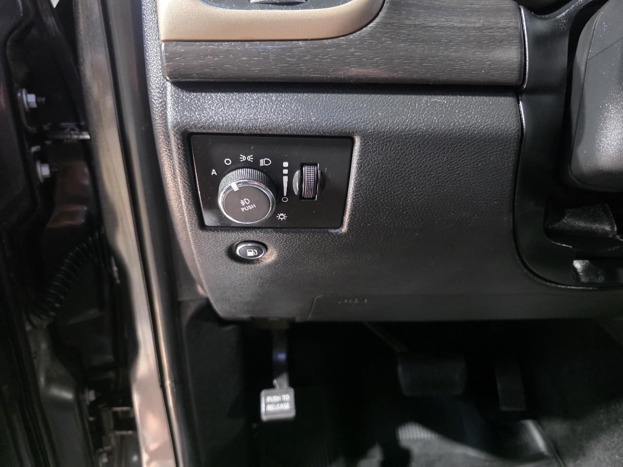 Jeep Grand Cherokee RWD 4dr Laredo 2015