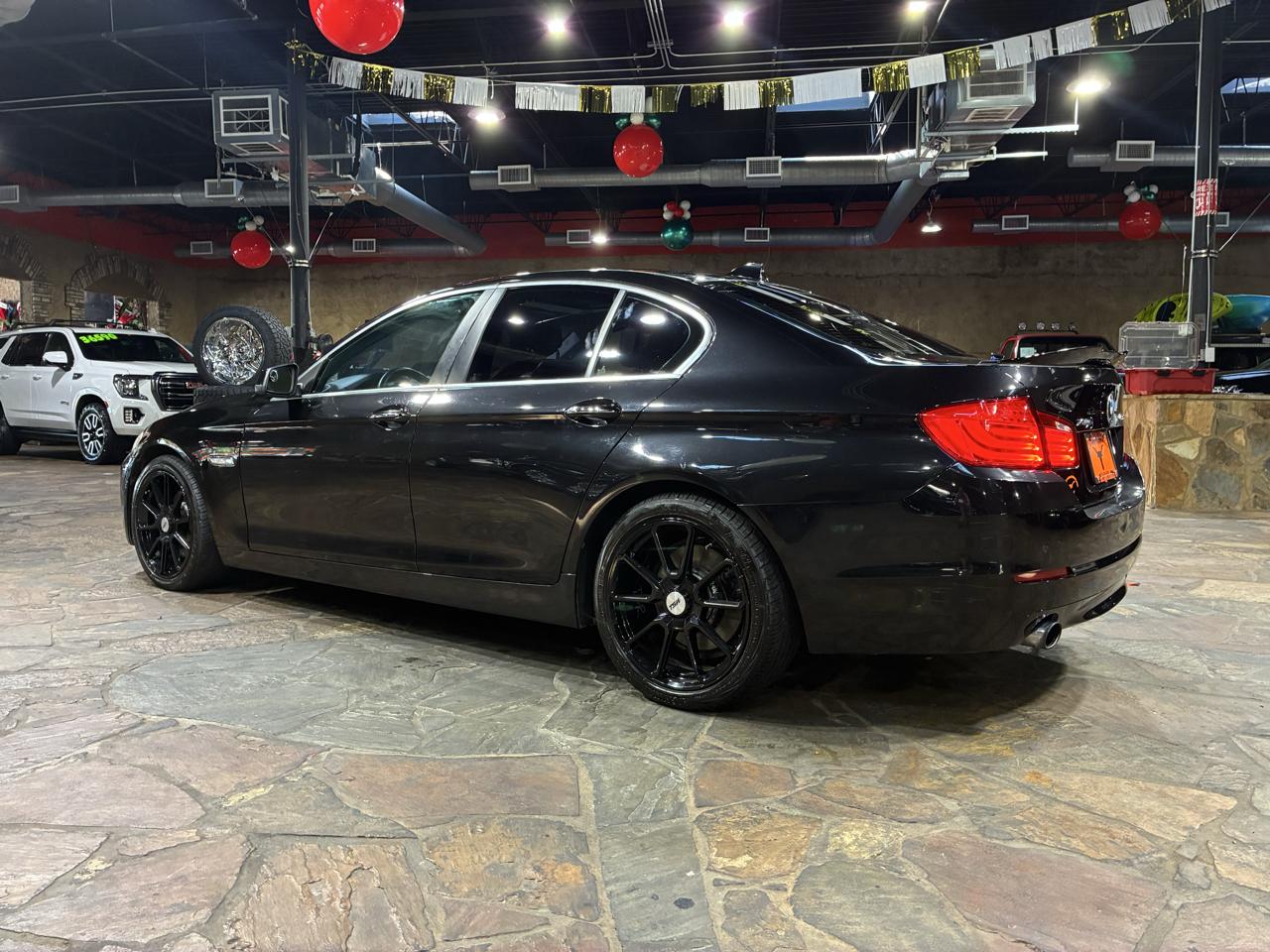 BMW 5 Series 4dr Sdn 535i xDrive AWD 2013