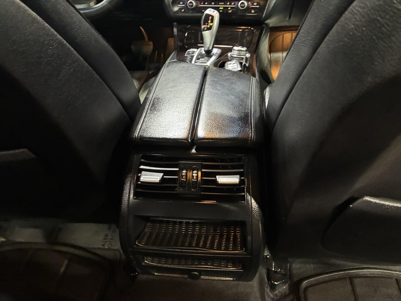 BMW 5 Series 4dr Sdn 535i xDrive AWD 2013