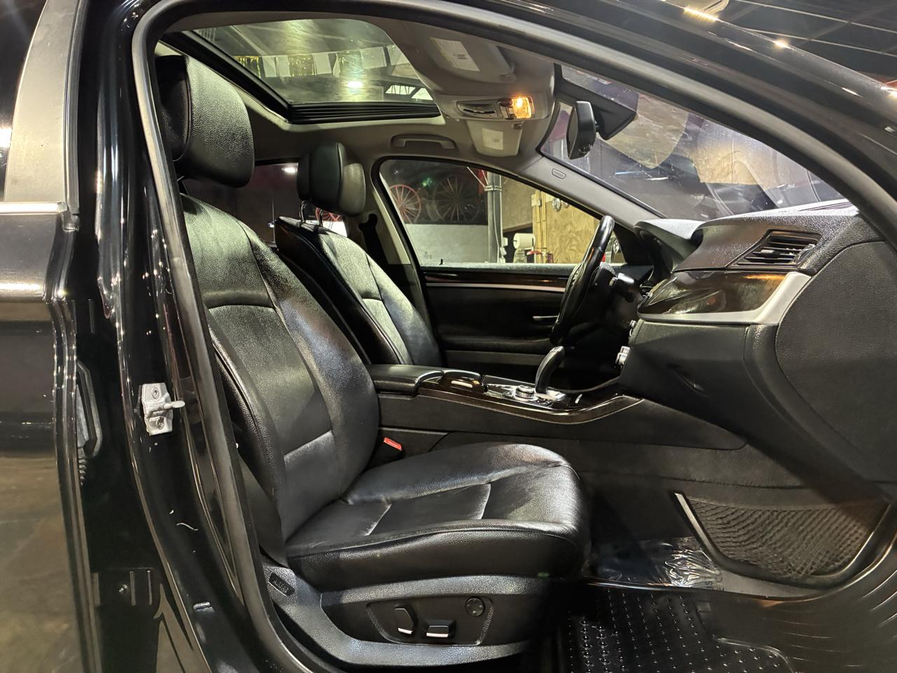 BMW 5 Series 4dr Sdn 535i xDrive AWD 2013
