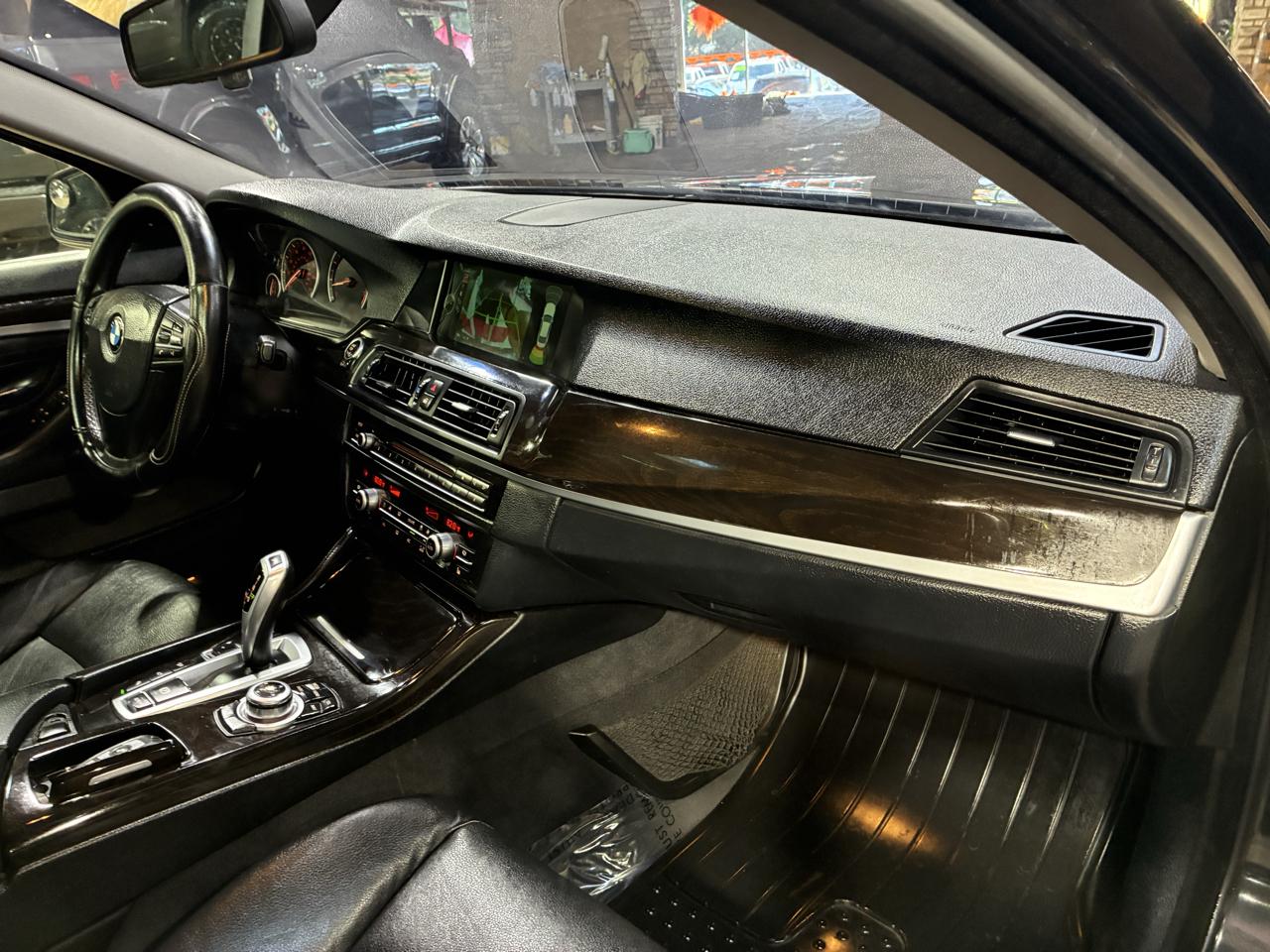 BMW 5 Series 4dr Sdn 535i xDrive AWD 2013