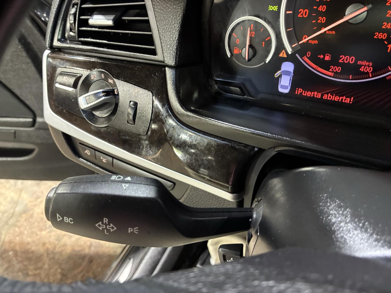 BMW 5 Series 4dr Sdn 535i xDrive AWD 2013