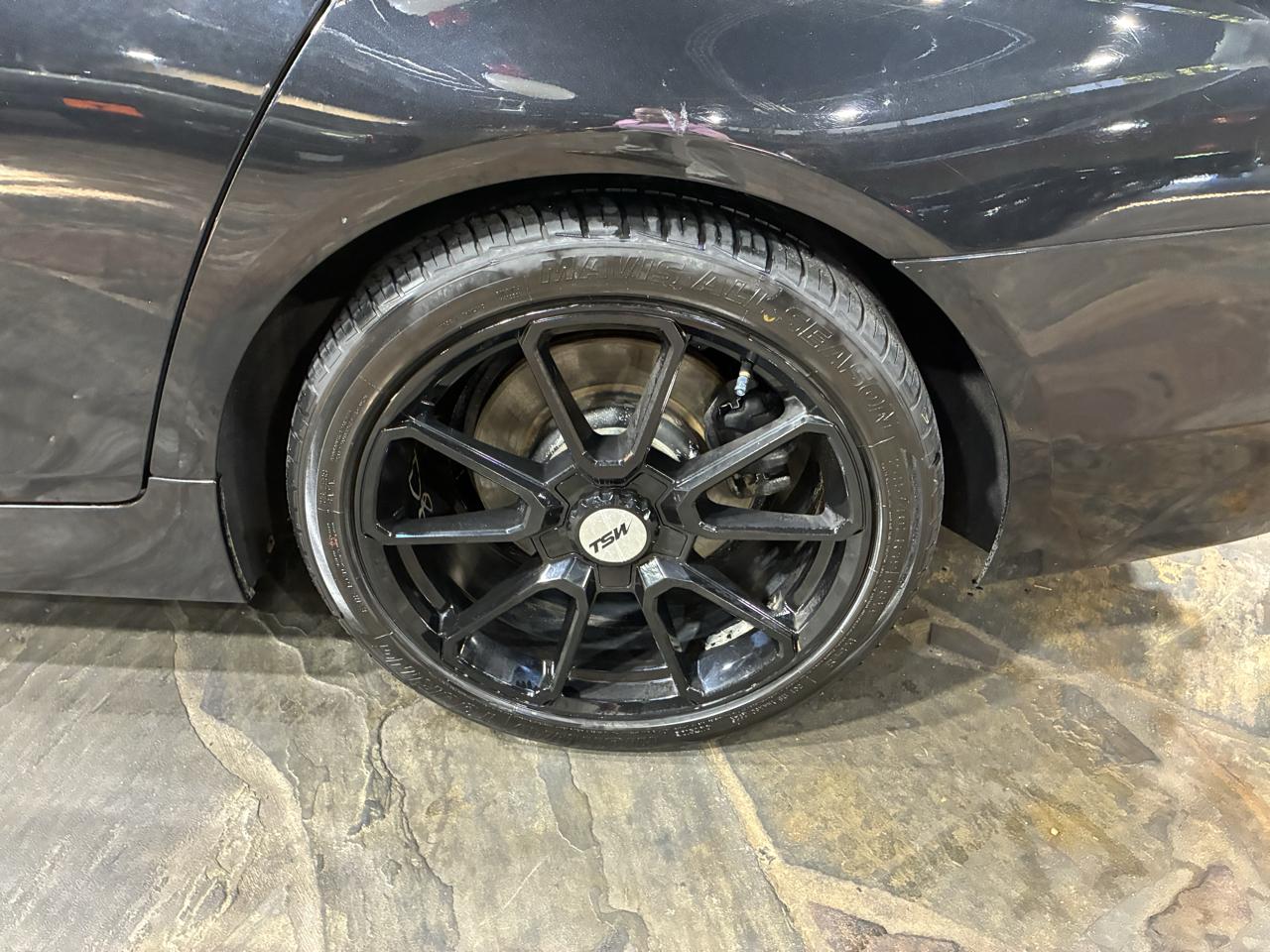 BMW 5 Series 4dr Sdn 535i xDrive AWD 2013