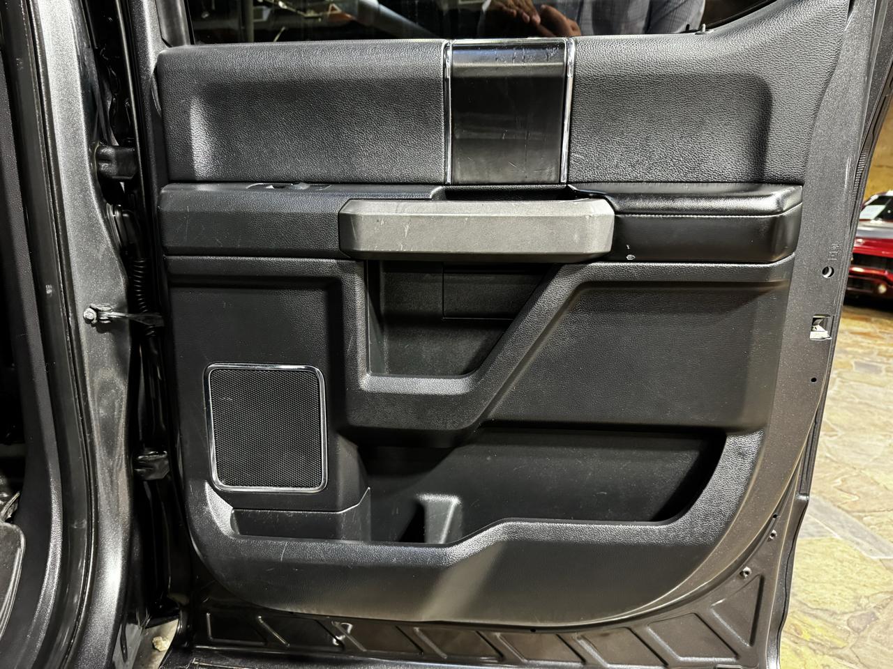 Ford F-150 Platinum 4WD SuperCrew 5.5' Box 2018