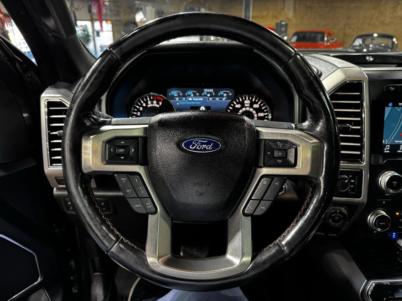 Ford F-150 Platinum 4WD SuperCrew 5.5' Box 2018