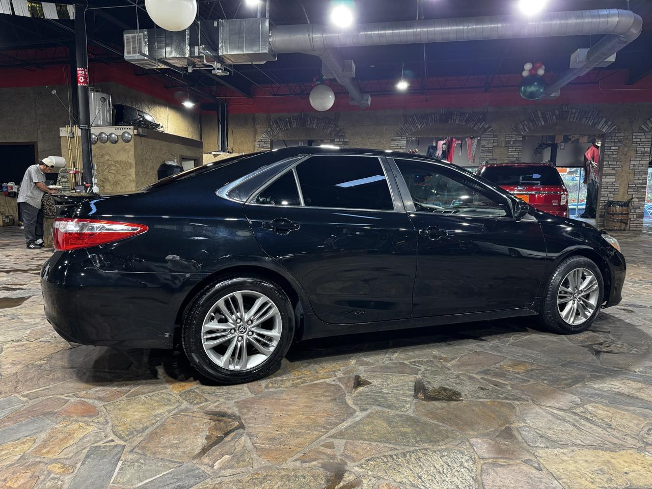 Toyota Camry 4dr Sdn I4 Auto XLE (Natl) 2015