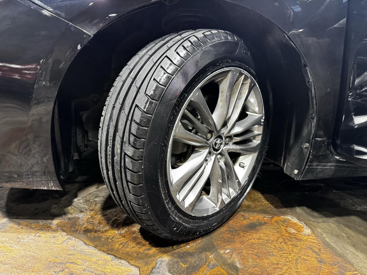 Toyota Camry 4dr Sdn I4 Auto XLE (Natl) 2015