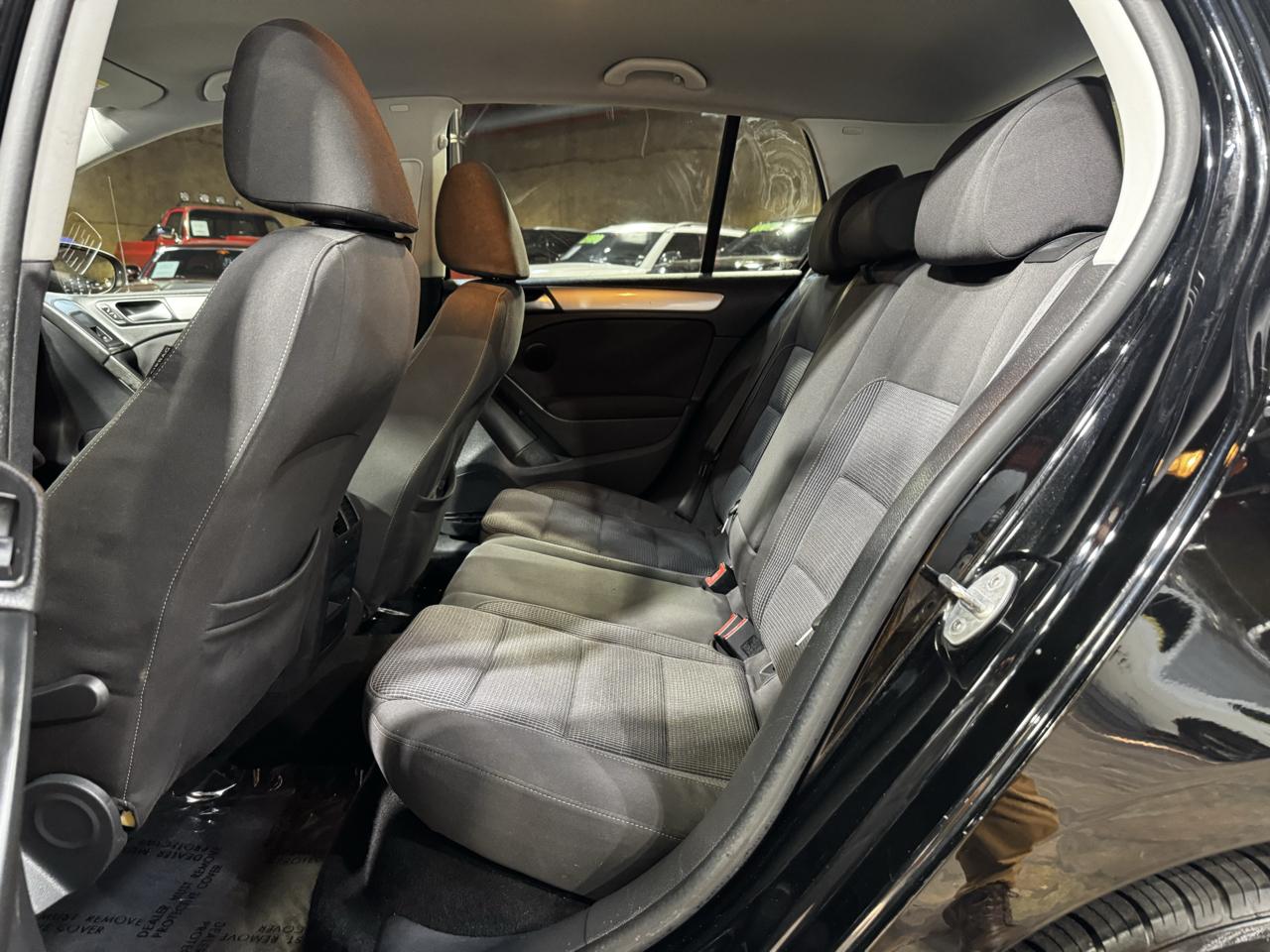 Volkswagen Golf 4dr HB Auto PZEV 2013