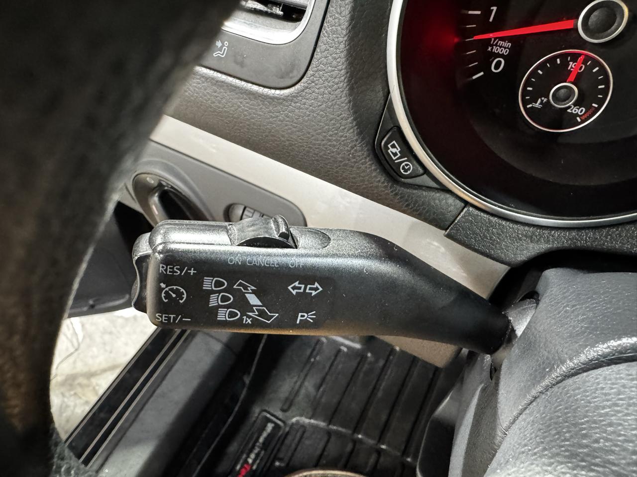 Volkswagen Golf 4dr HB Auto PZEV 2013