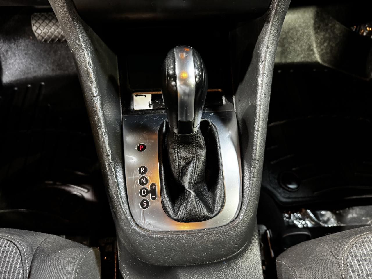 Volkswagen Golf 4dr HB Auto PZEV 2013