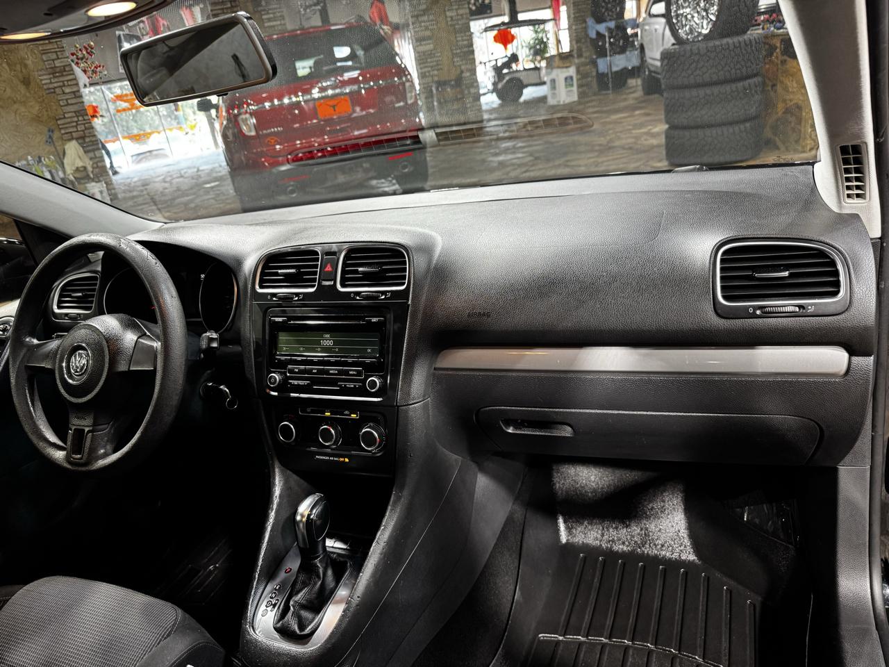 Volkswagen Golf 4dr HB Auto PZEV 2013