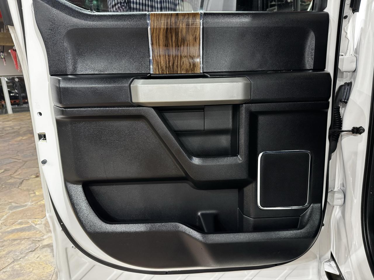 Ford F-150 photo 11